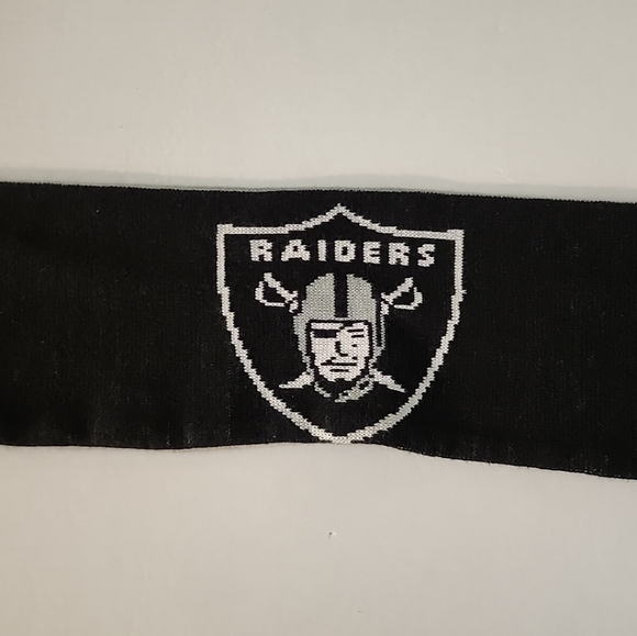 NFL Las Vegas Raiders Knit Beanie And Scarf - Picture 8 of 9